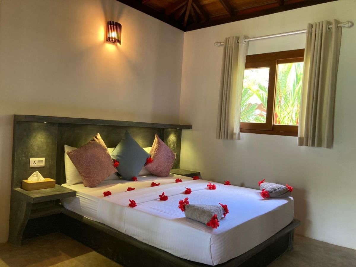 Avalon Village Resort Induruwa Buitenkant foto