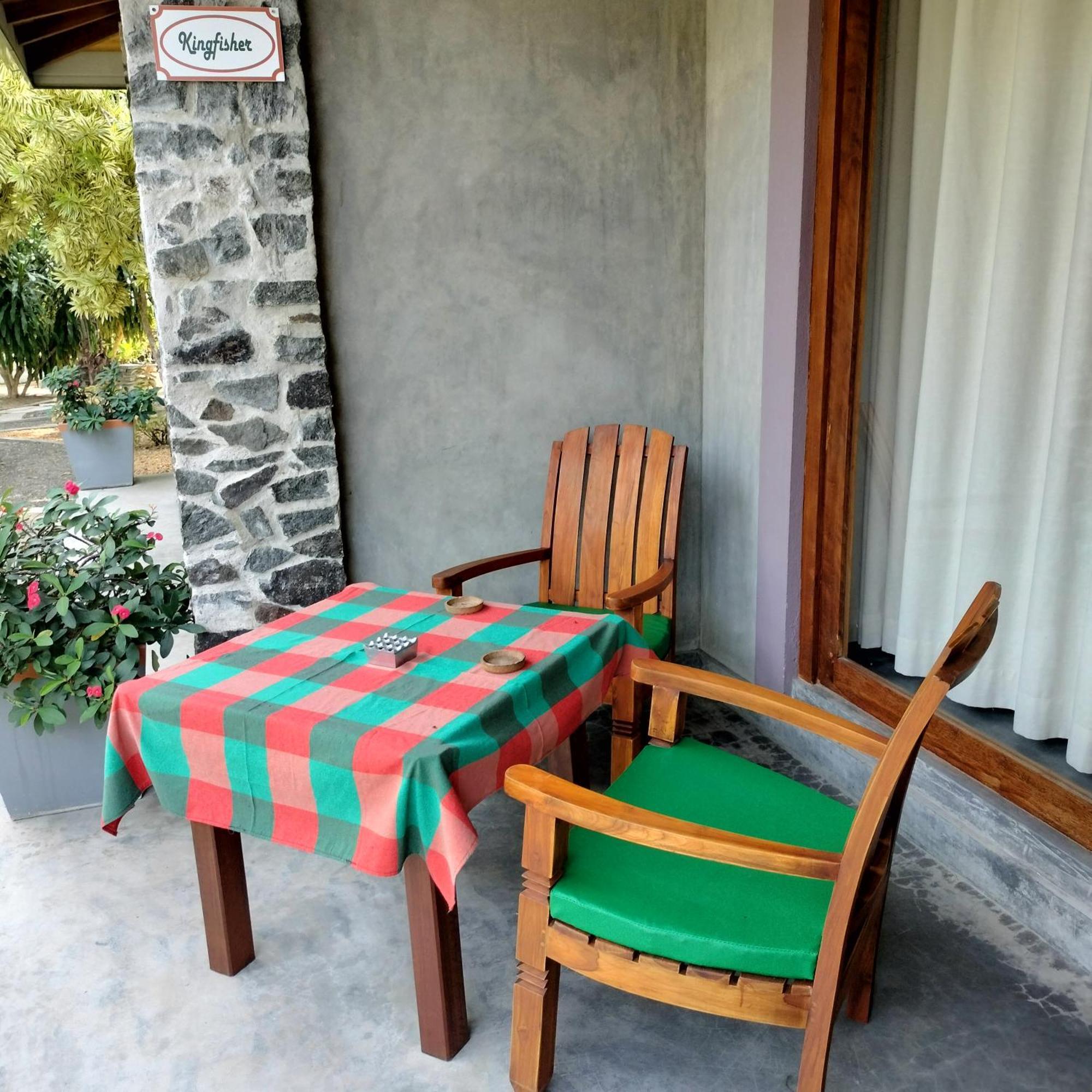 Avalon Village Resort Induruwa Buitenkant foto